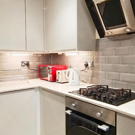 First Floor Flat 1 Northwood Daire Londra Dış mekan fotoğraf