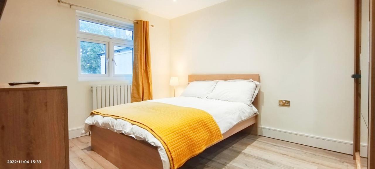 First Floor Flat 1 Northwood Daire Londra Dış mekan fotoğraf
