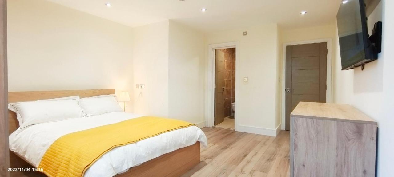 First Floor Flat 1 Northwood Daire Londra Dış mekan fotoğraf