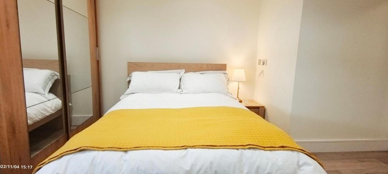 First Floor Flat 1 Northwood Daire Londra Dış mekan fotoğraf