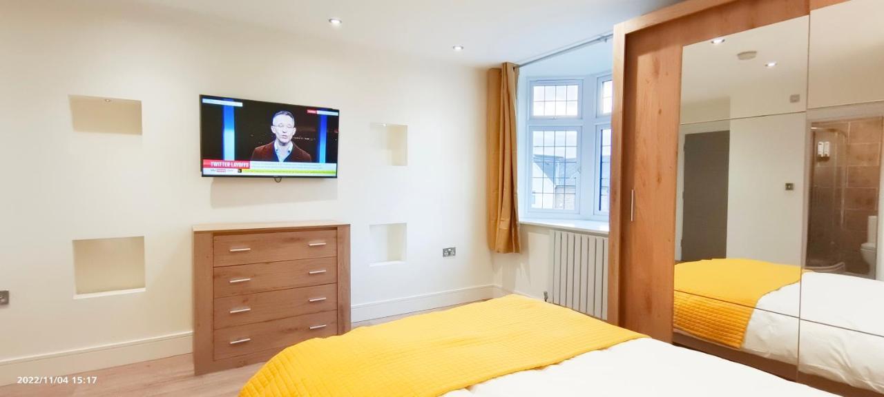 First Floor Flat 1 Northwood Daire Londra Dış mekan fotoğraf